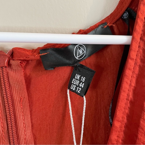 MISSGUIDED - Orange Silky Long Sleeve Paneled Dress - Size 12 - V Neck - NWT - Picture 5 of 8